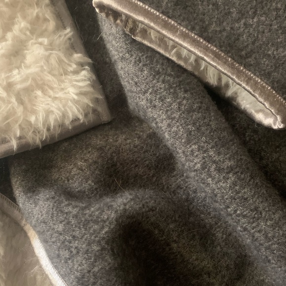 Anthropologie, Sherpa Robe. Reversible.size12/14 - Picture 3 of 4